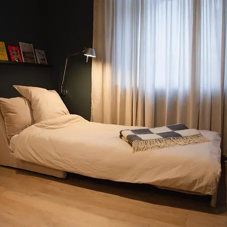 Apartment Urbane Oase In Hinterhofresidenz Düsseldorf