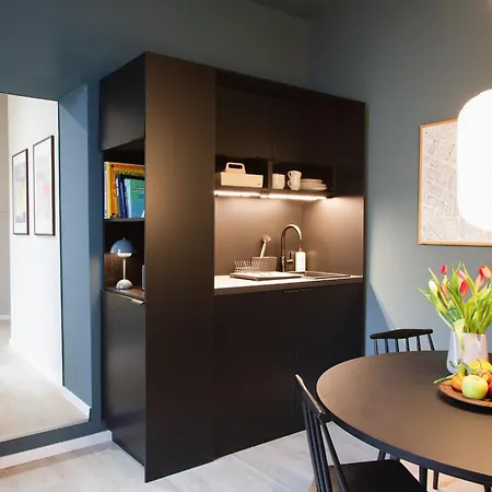 Apartment Urbane Oase In Hinterhofresidenz Düsseldorf